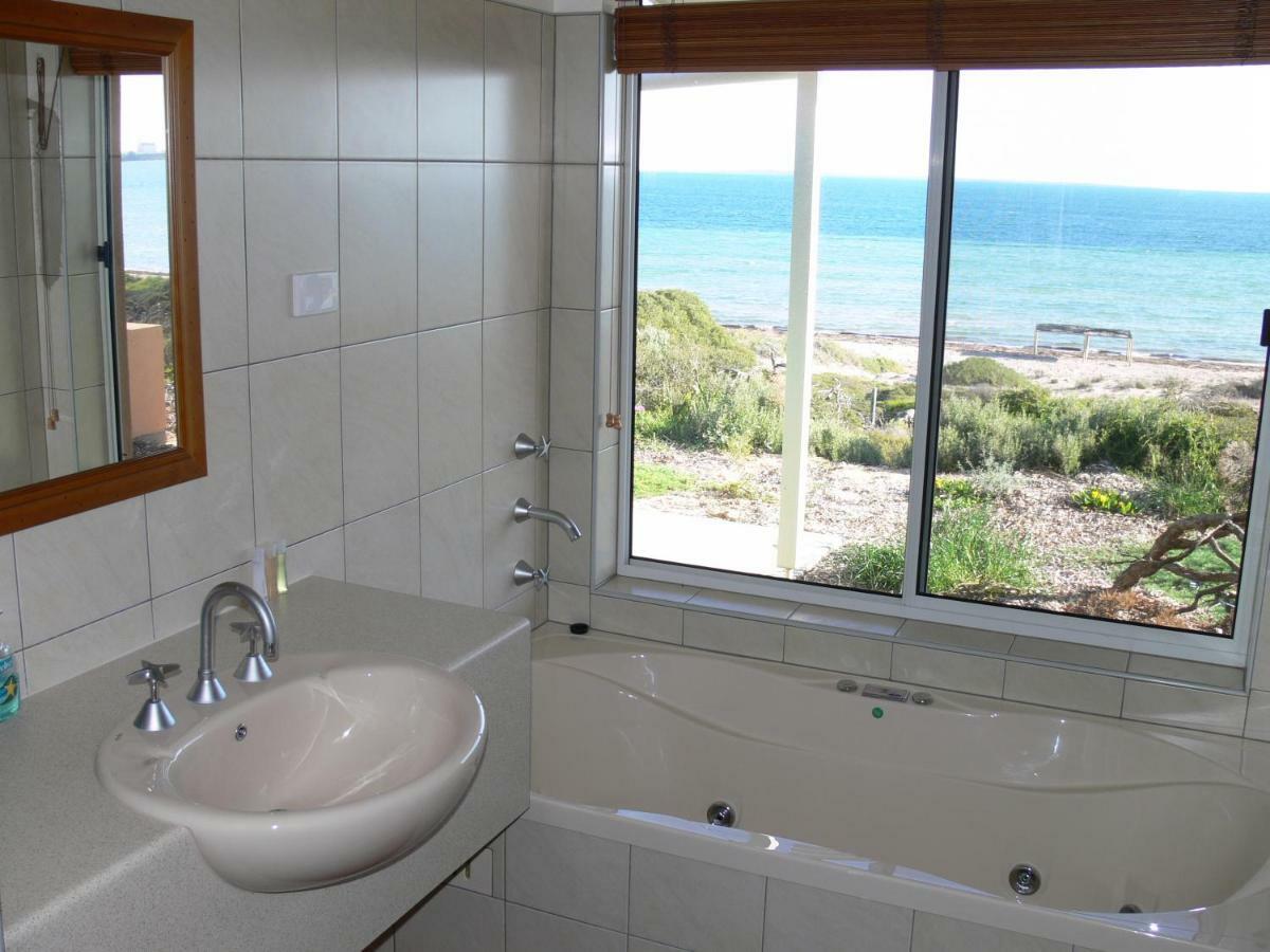 Ceduna Shelly Beach Caravan Park Esterno foto